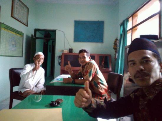 Tugas kita melayani, Niati dengan ikhlas semuanya akan terasa ringan